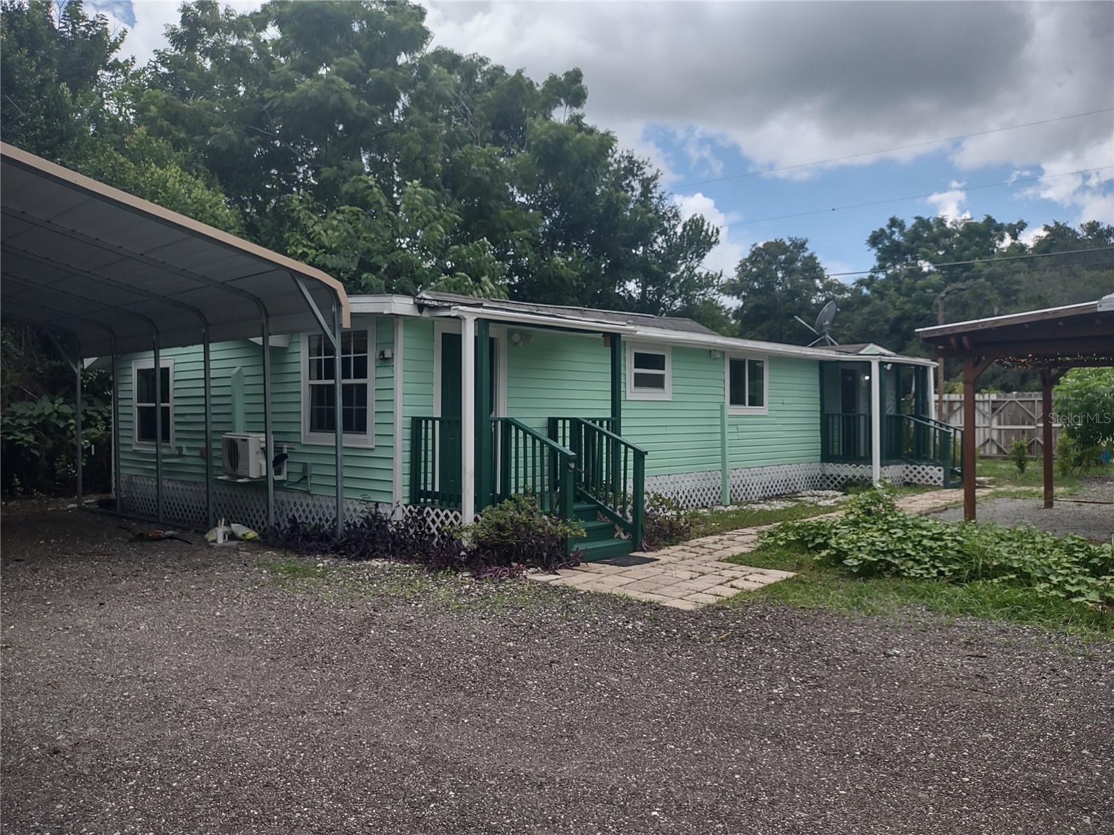 901 HIBISCUS CT — photo 2