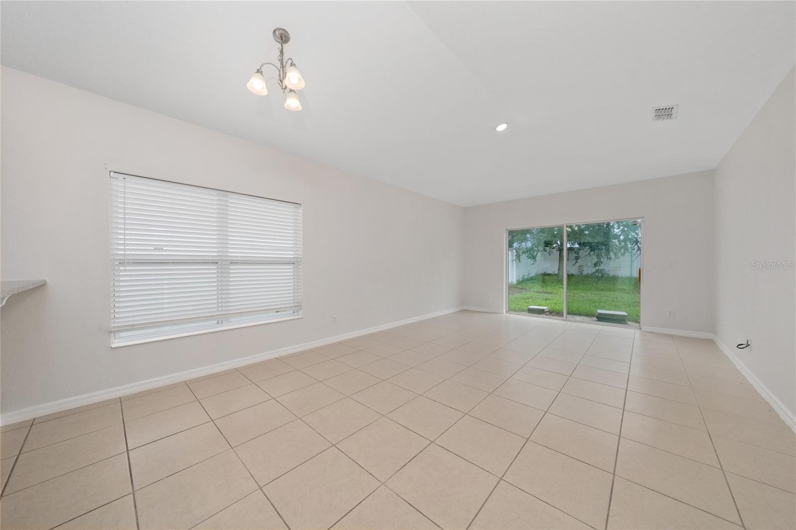 429 OGELTHORPE DR — photo 12