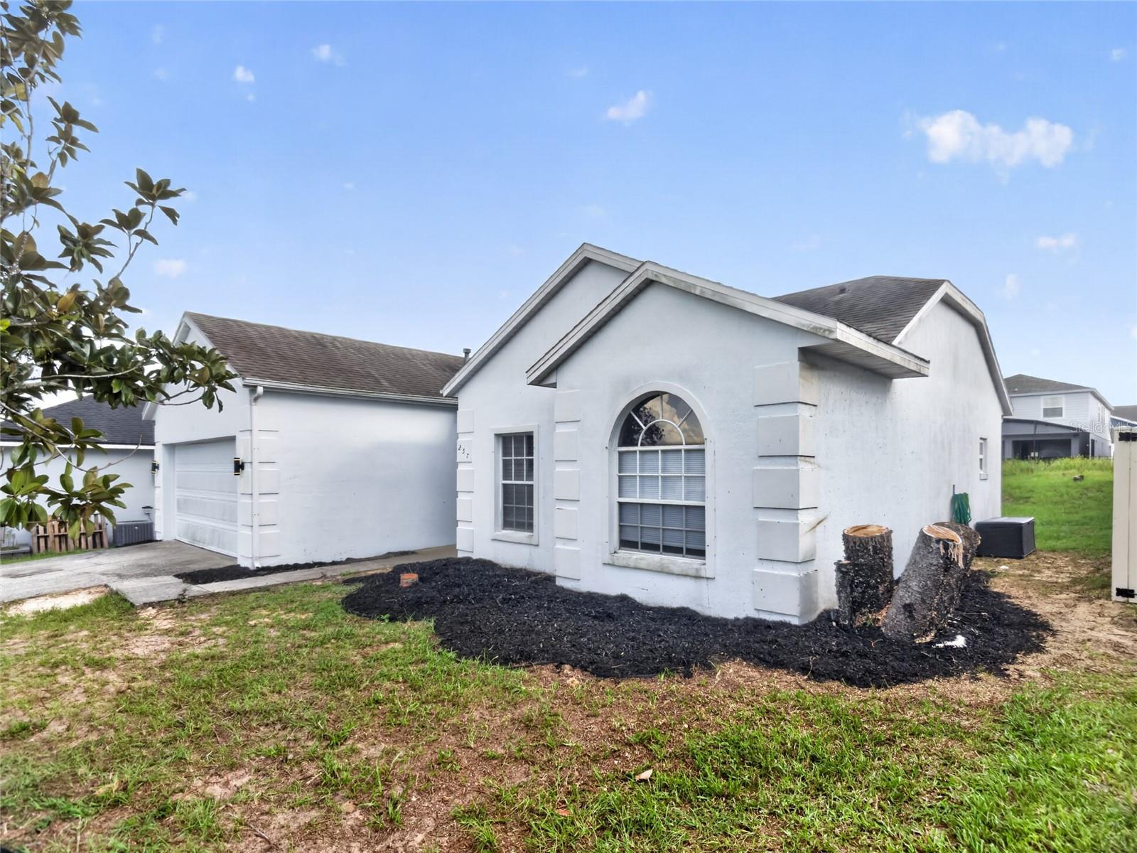 257 MARGATE DR — photo 3