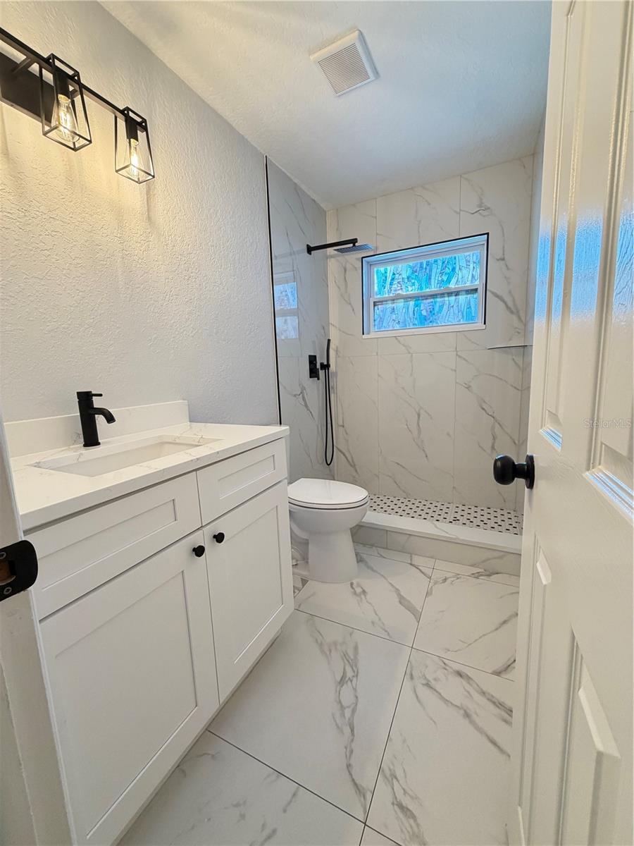 10647 REGENCY CT — photo 8