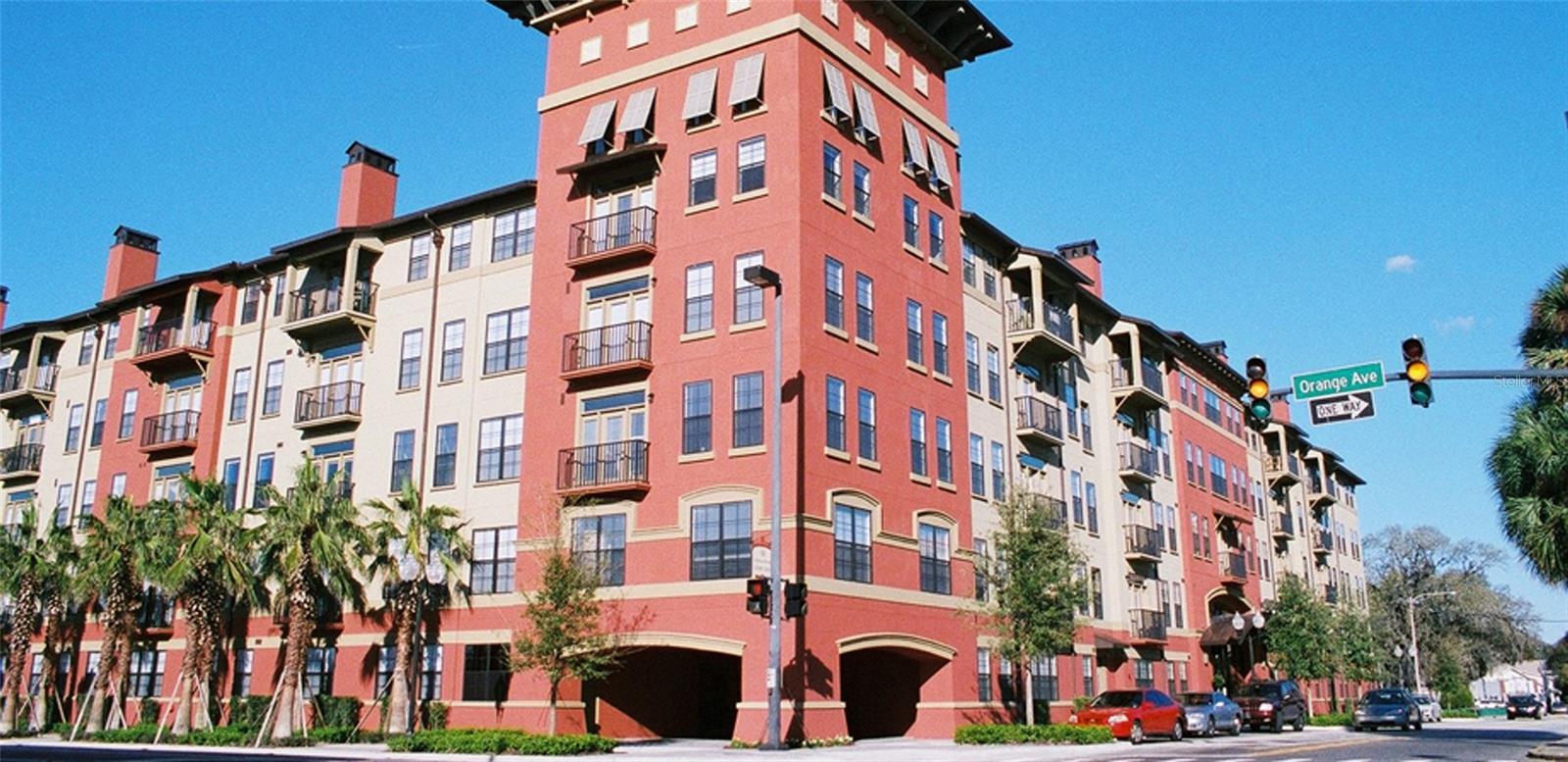 911 N ORANGE AVE #235