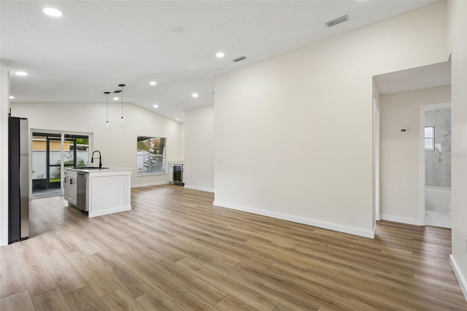 1158 VISTA PALMA WAY — photo 5