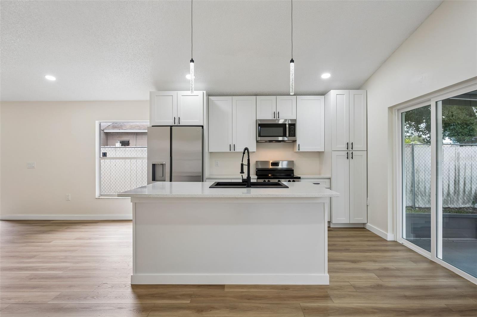 1158 VISTA PALMA WAY — photo 10