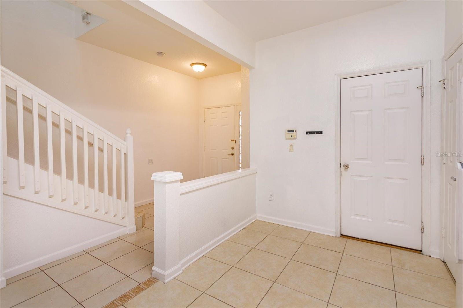 2520 STOCKTON DR — photo 7