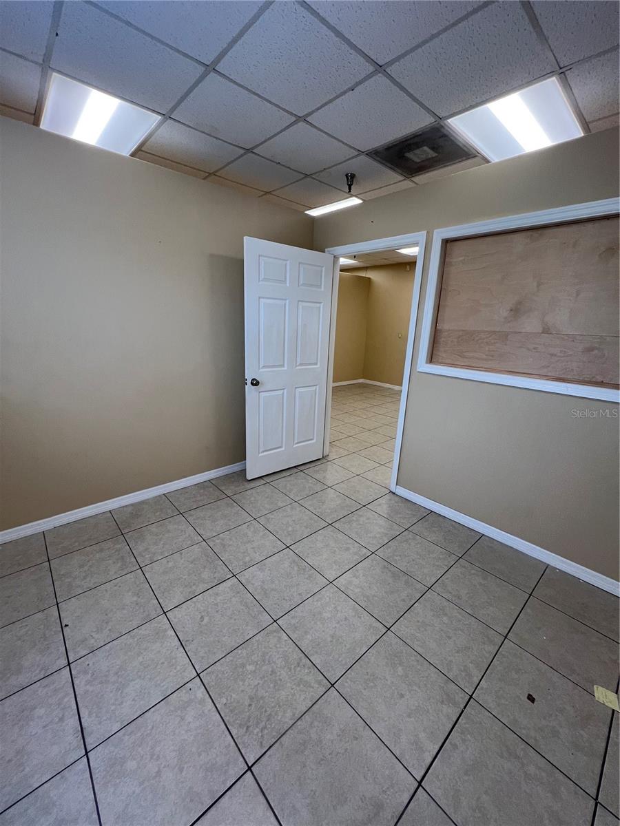 6900 SILVER STAR RD — photo 8