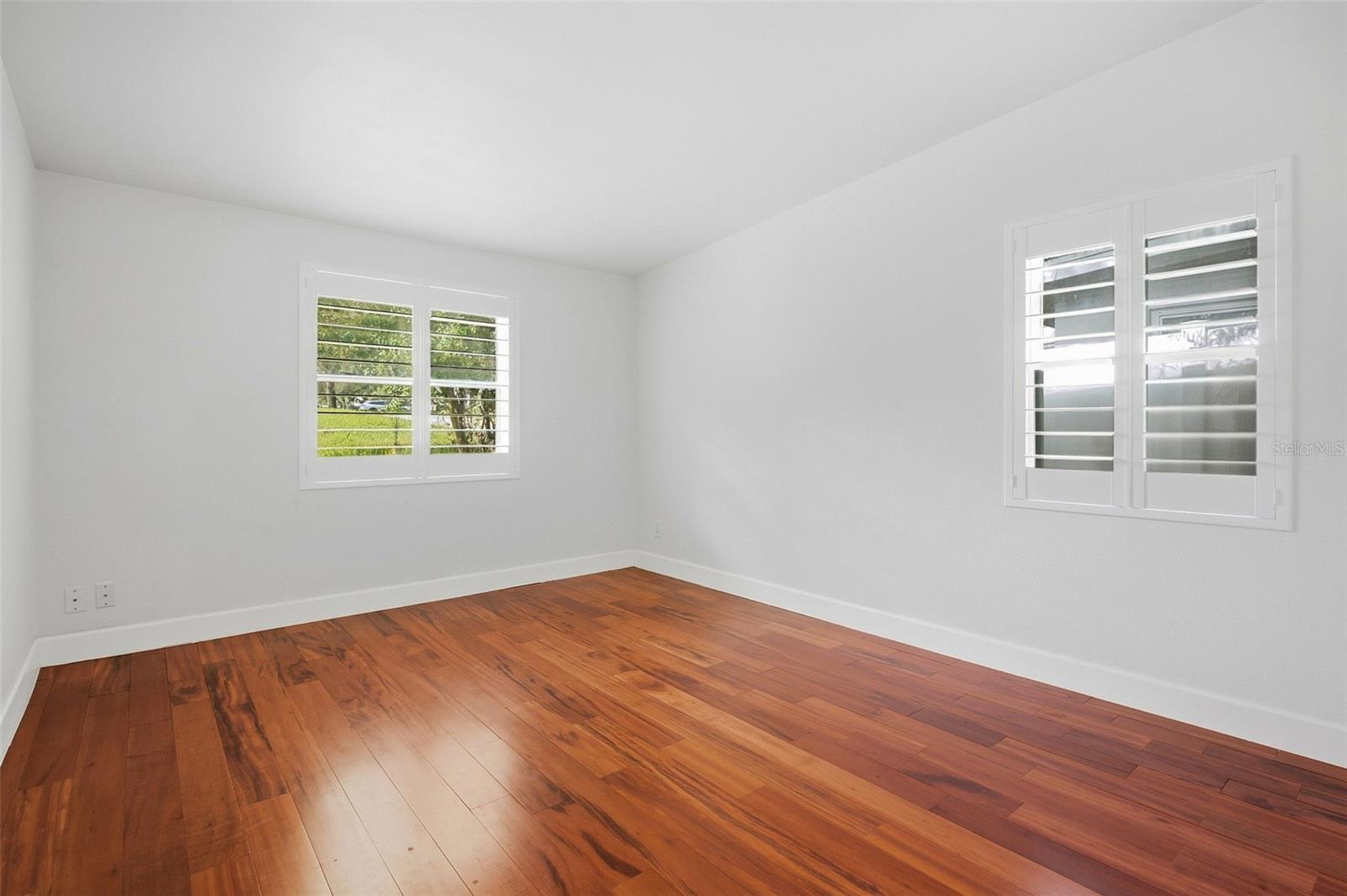 2823 WRIGHT AVE — photo 12