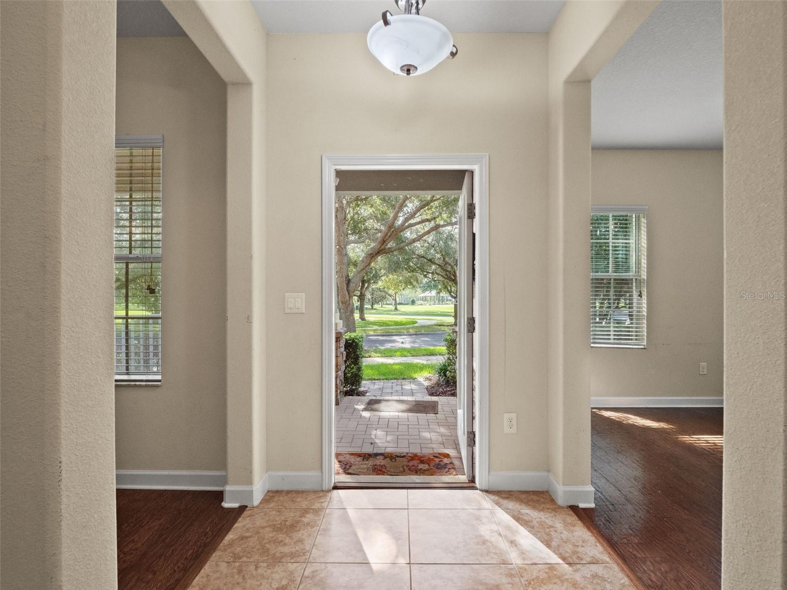 6158 MERIWETHER CRES — photo 12