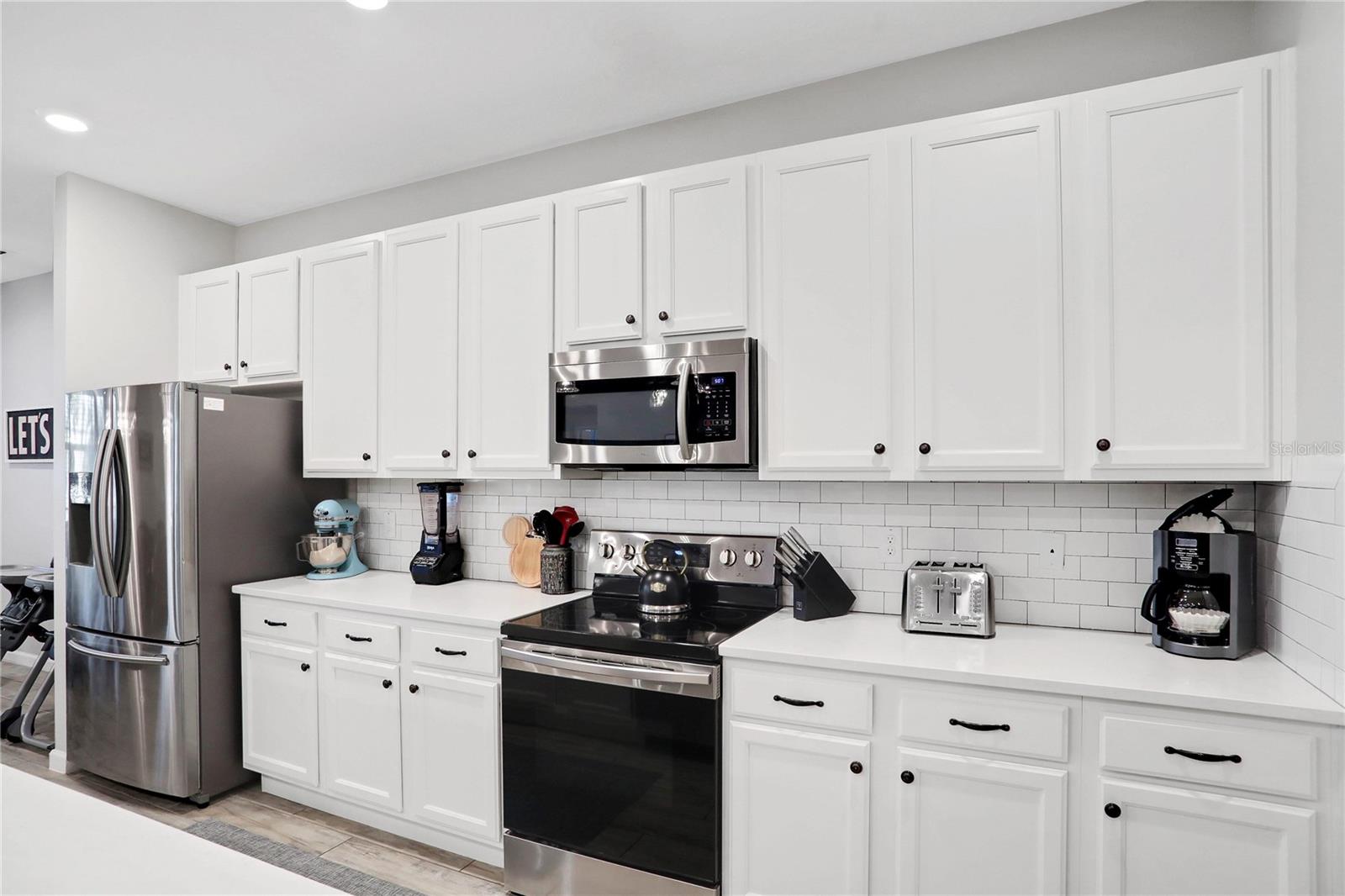 2541 SHANTI DR — photo 4