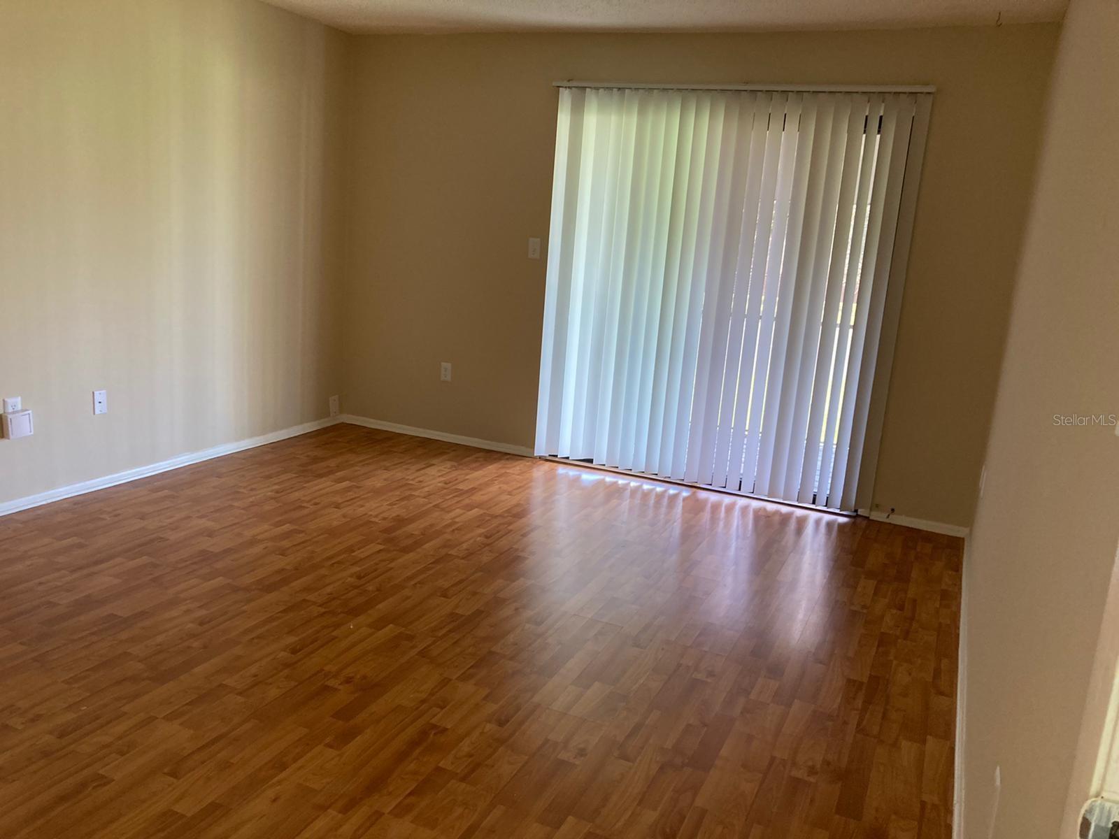 300 CHEROKEE CT #F — photo 3