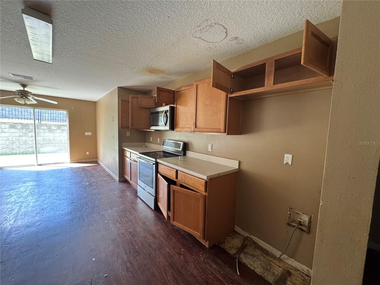 430 SOUTHRIDGE RD — photo 7
