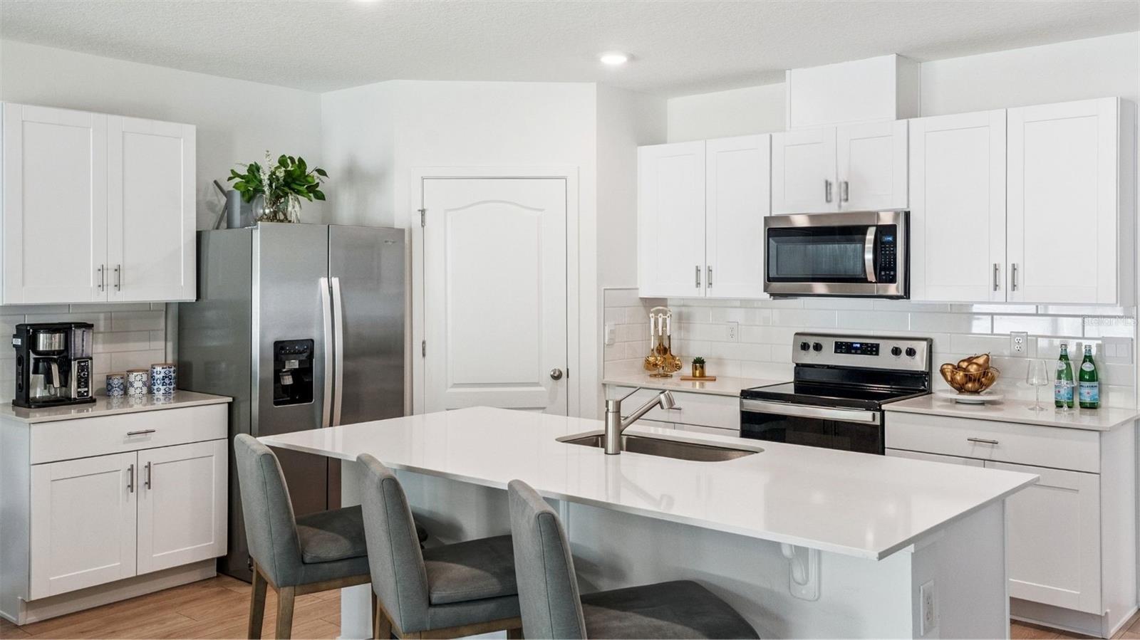 1511 BEECHMONT DR — photo 4