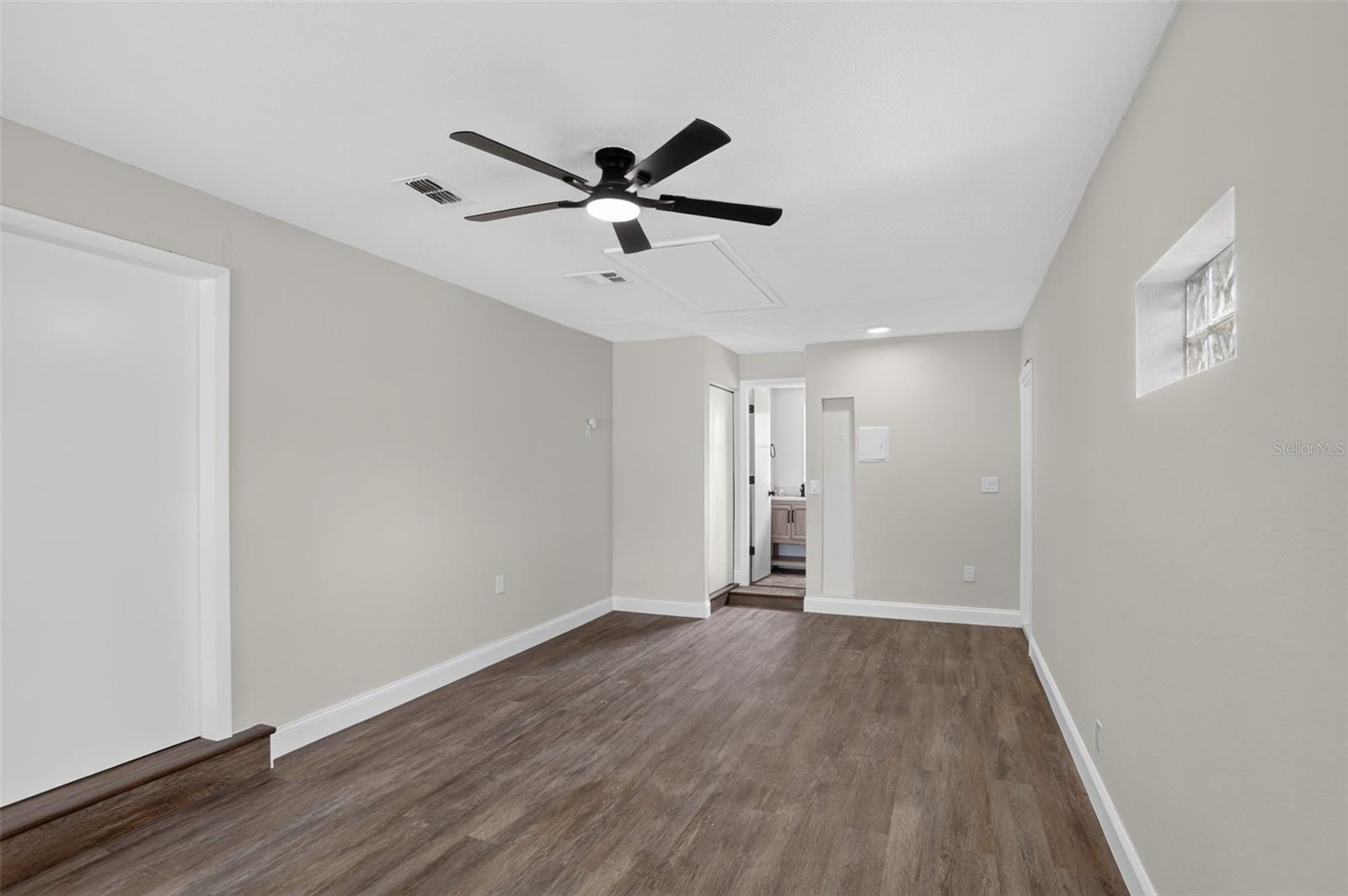 405 CHESTNUT AVE — photo 8