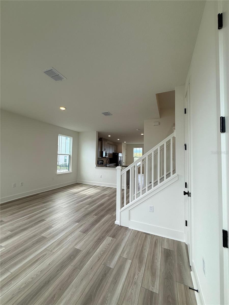 15027 GROVESIDE RD — photo 7