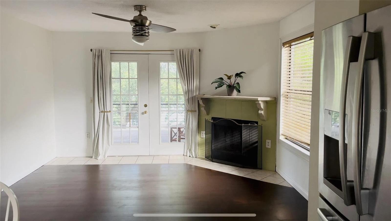 238 LAKE DR — photo 7