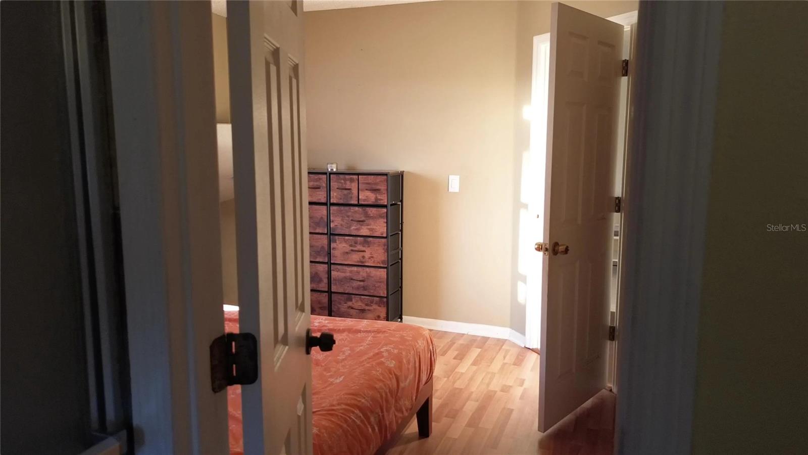 238 LAKE DR — photo 10
