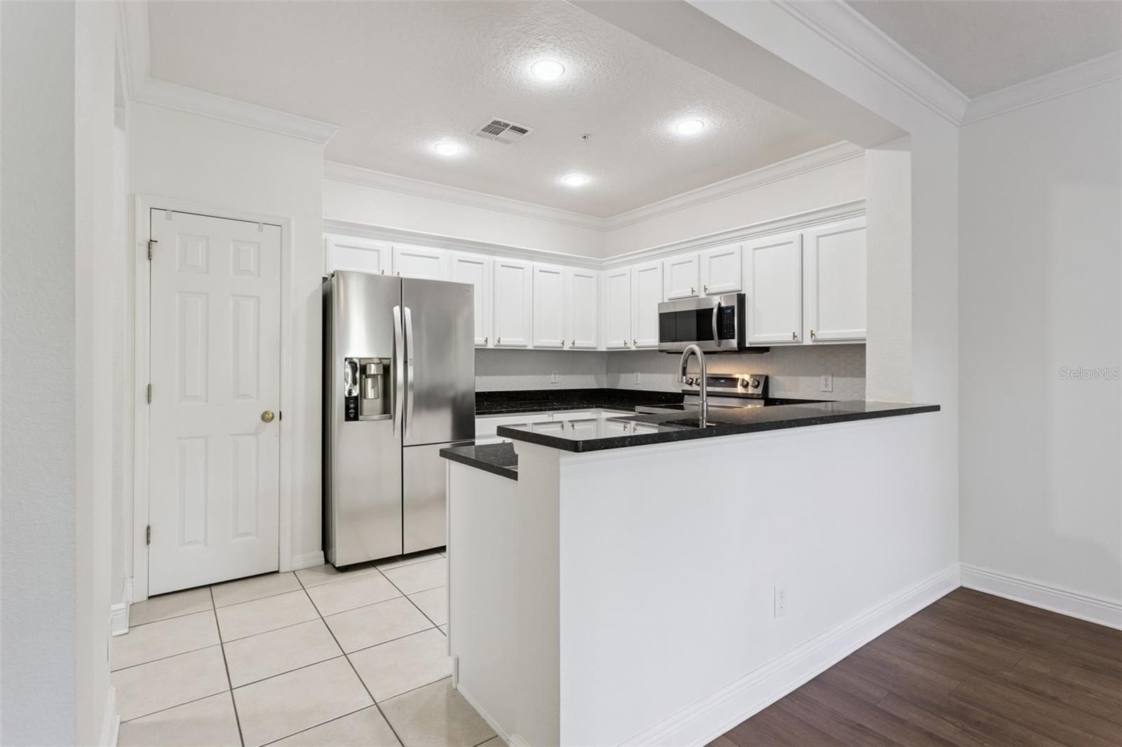 1011 JUEL ST — photo 5