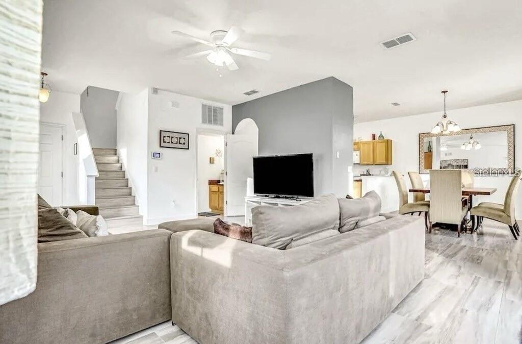 540 SANDY RIDGE DR — photo 2