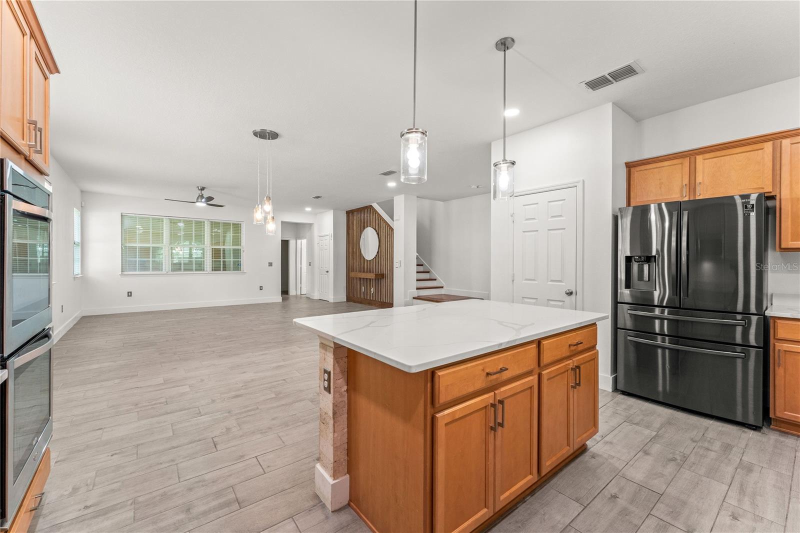 13701 BECKMAN DR — photo 4