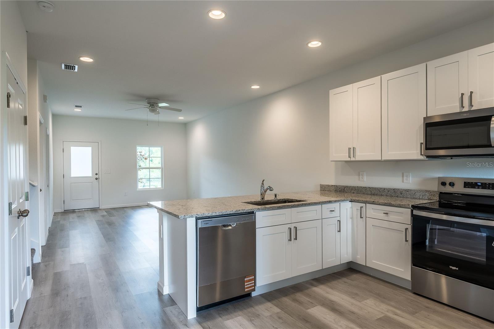 5359 VISTA LAGO DR — photo 10