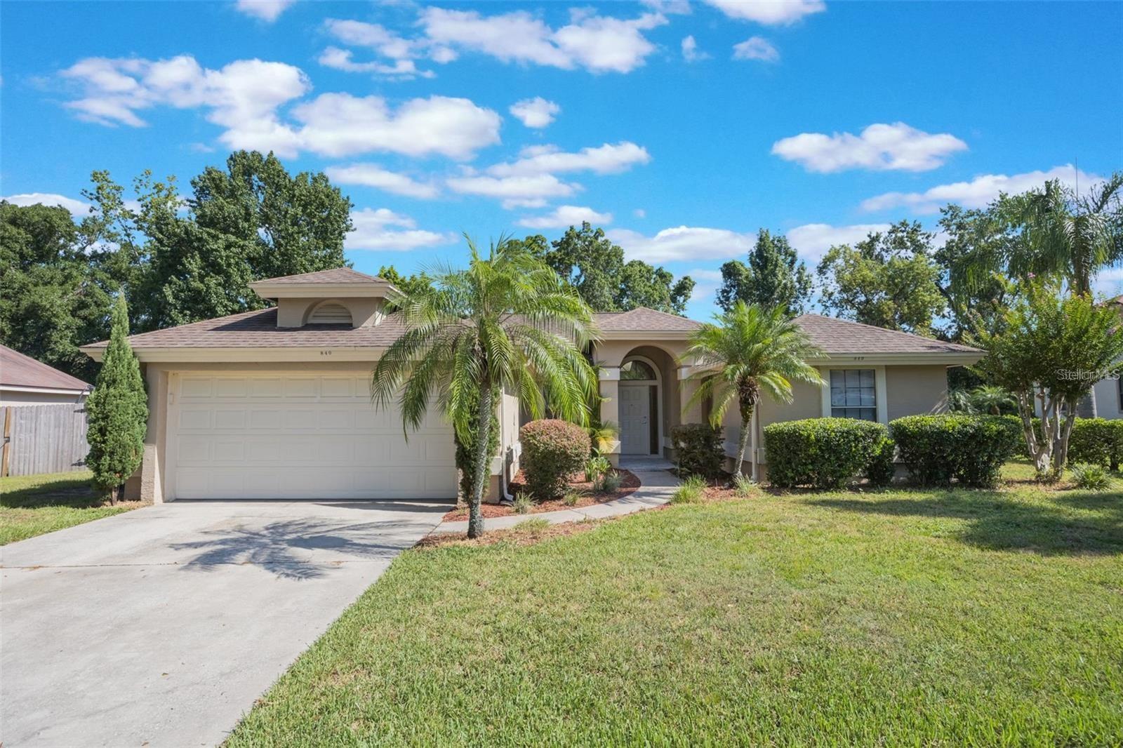 840 LAKE JACKSON CIR — photo 2
