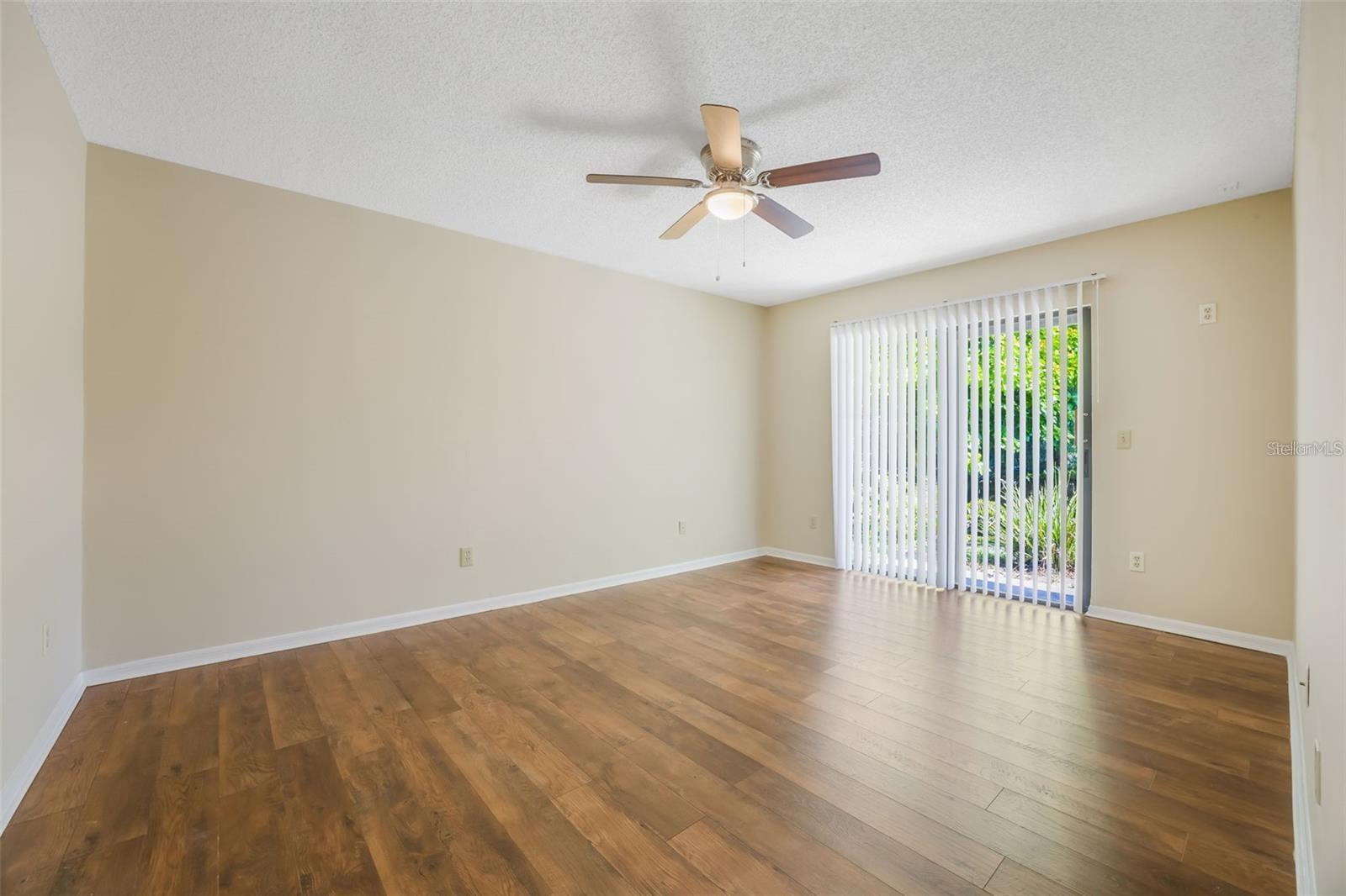 840 LAKE JACKSON CIR — photo 12