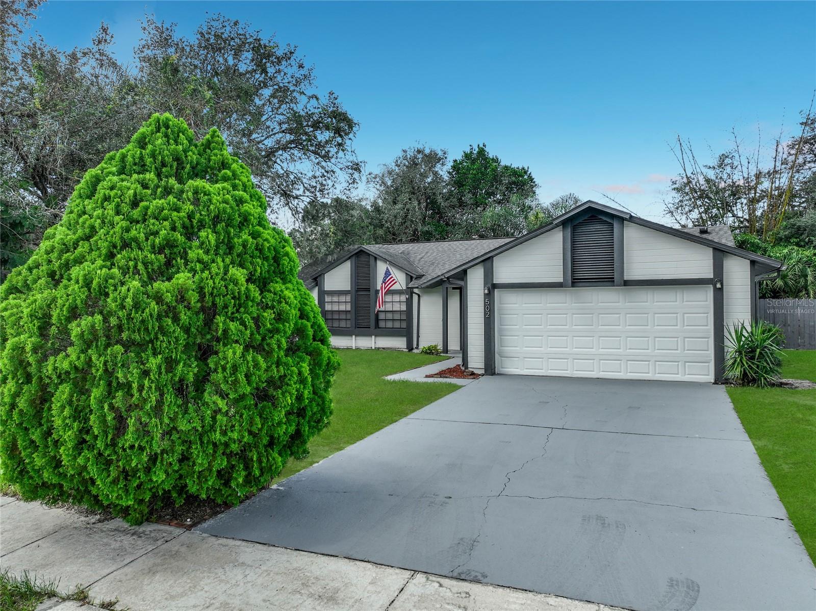 502 HAGER DR — photo 4