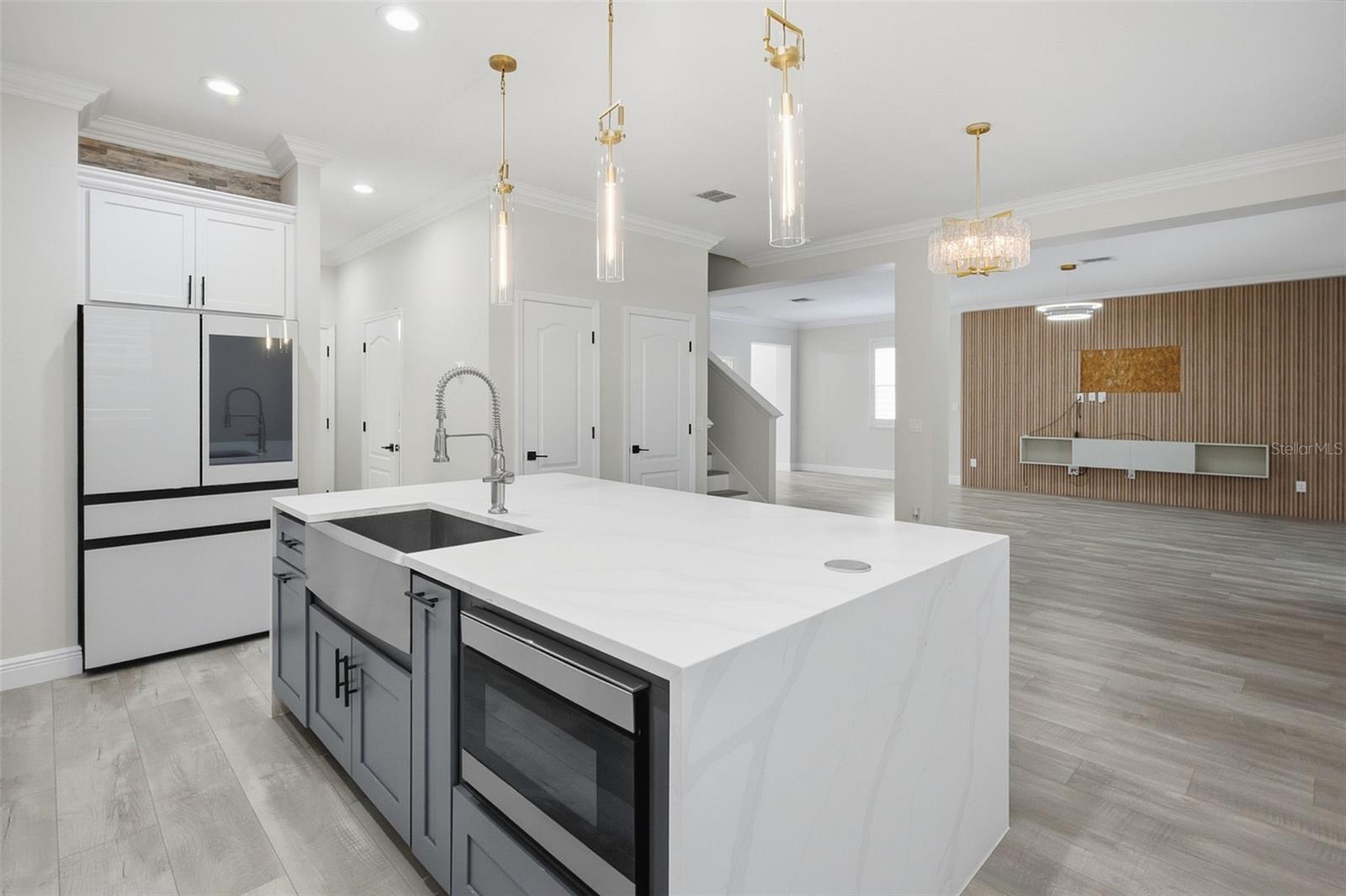 3285 STRATTON CIR — photo 9