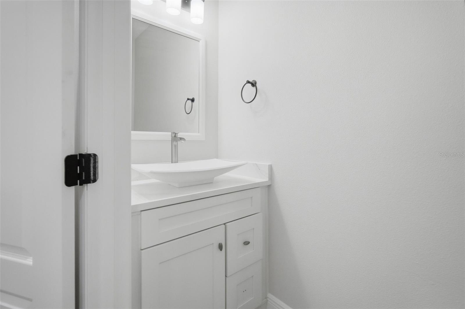 3285 STRATTON CIR — photo 10