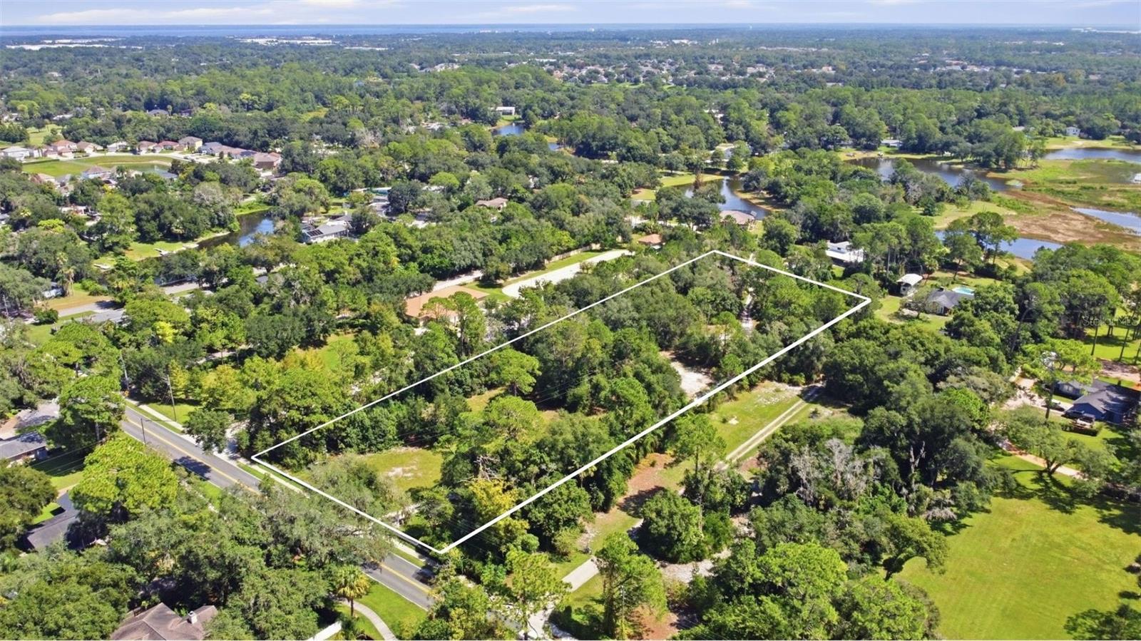 N COUNTRY CLUB RD — photo 2