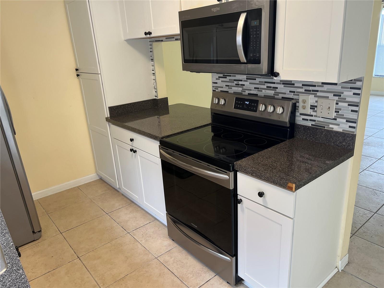 1733 SHADY RIDGE CT #233 — photo 3