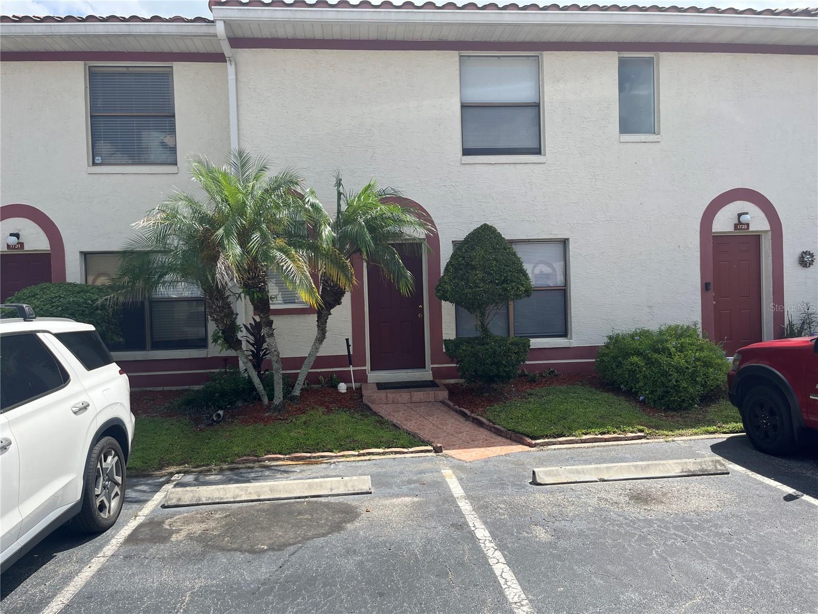 1733 SHADY RIDGE CT #233