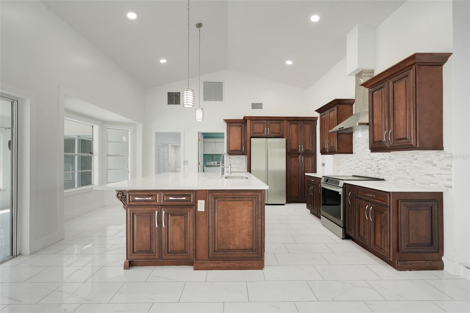 9106 GALLEON CT — photo 12