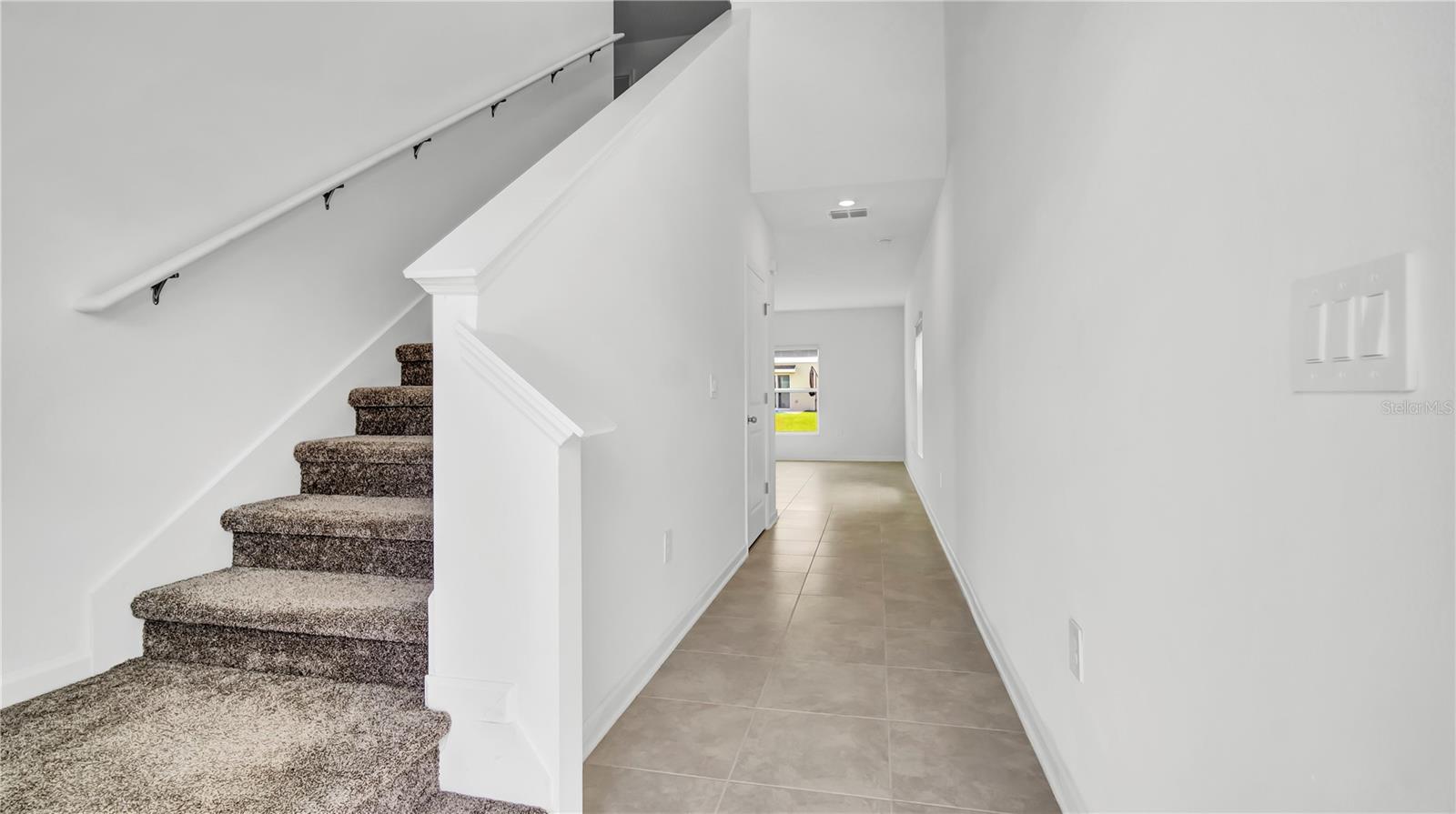1713 WHITE WATER CT — photo 7