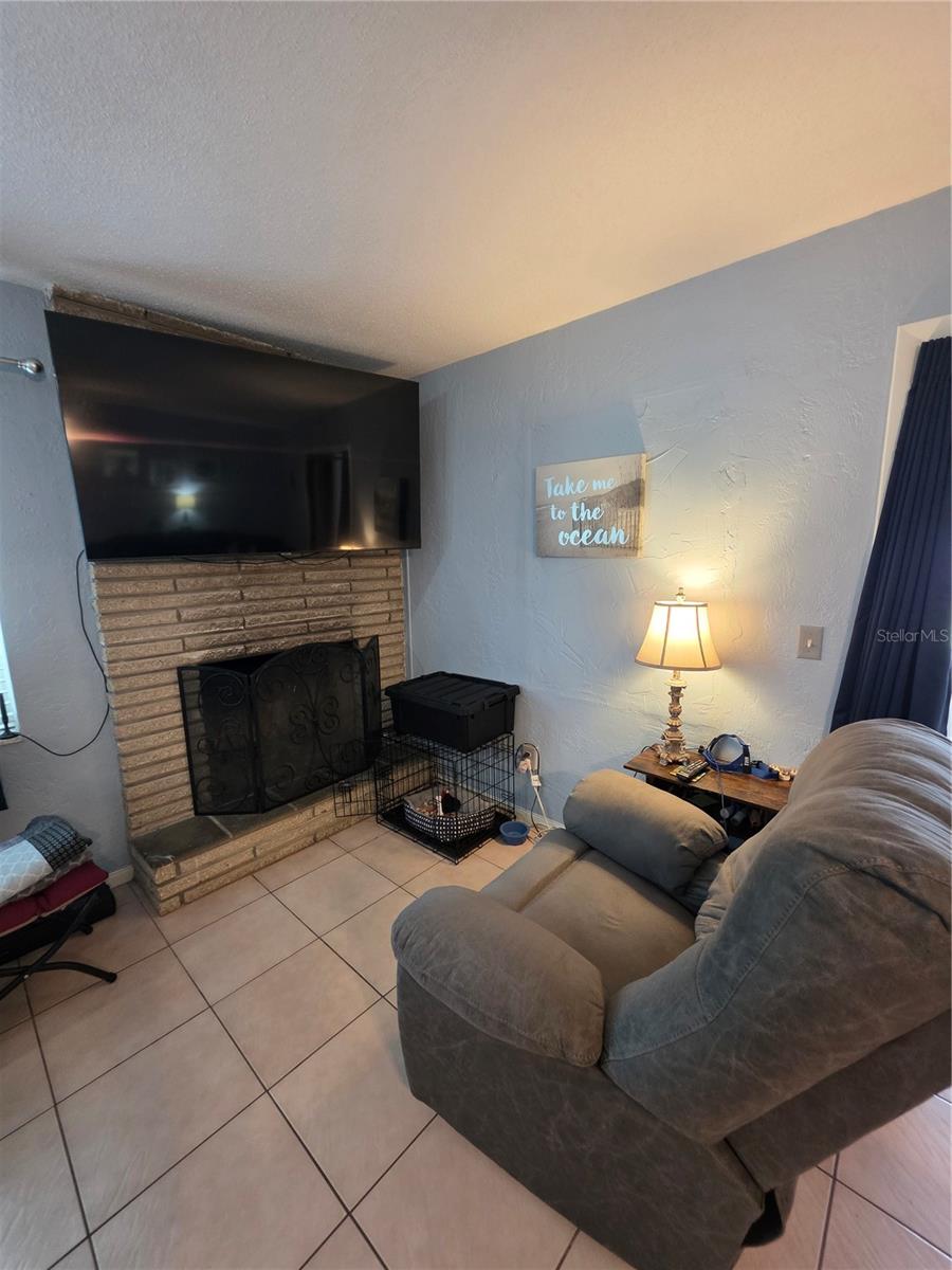 1535 URBANA AVENUE — photo 9