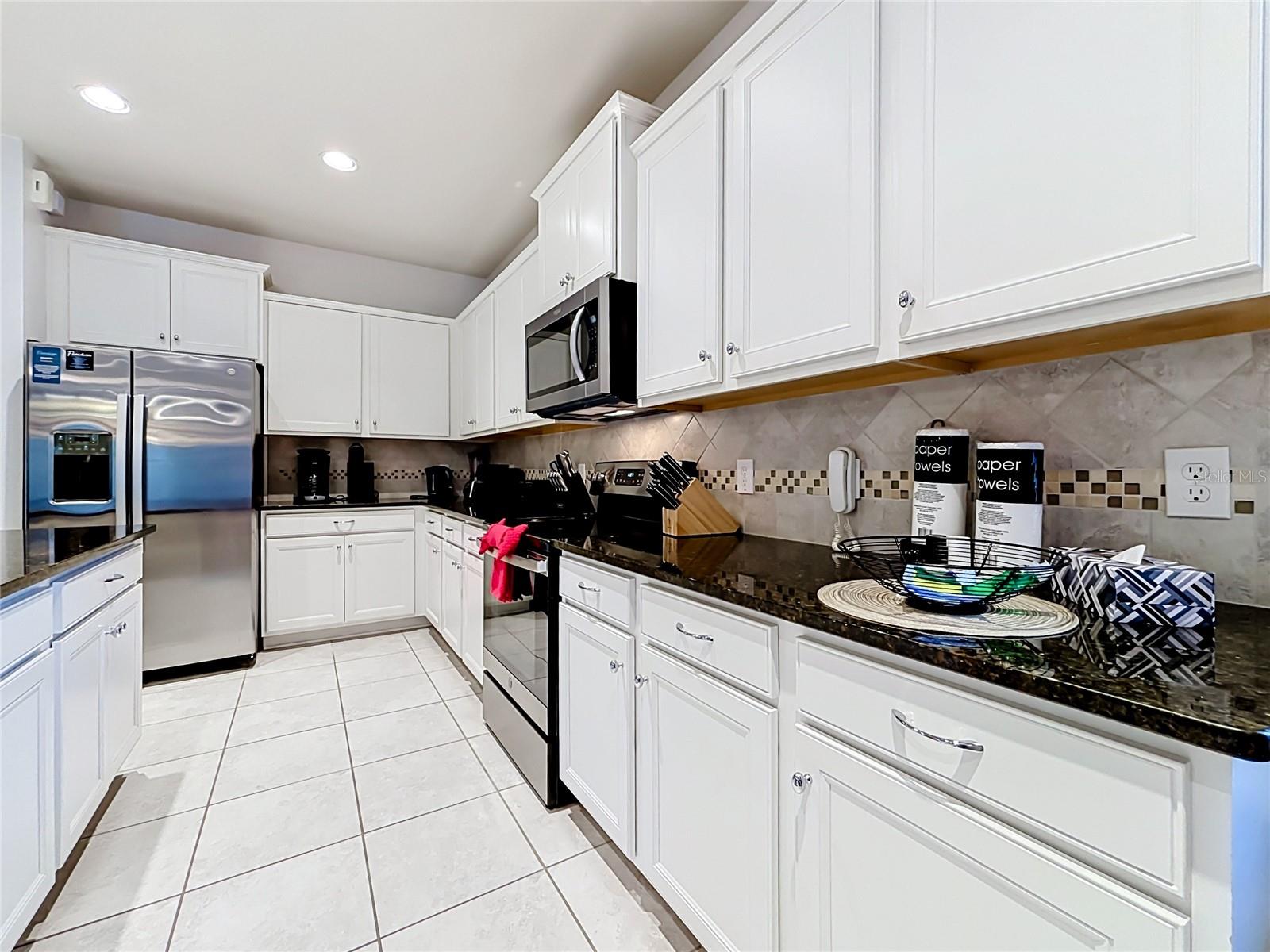 8879 QIN LOOP — photo 11