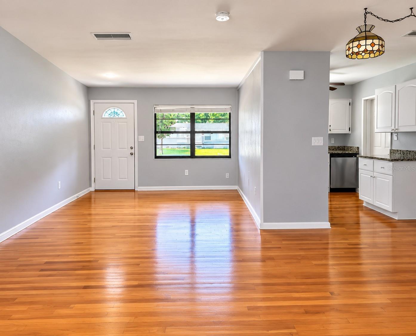 3509 ARCH ST — photo 2