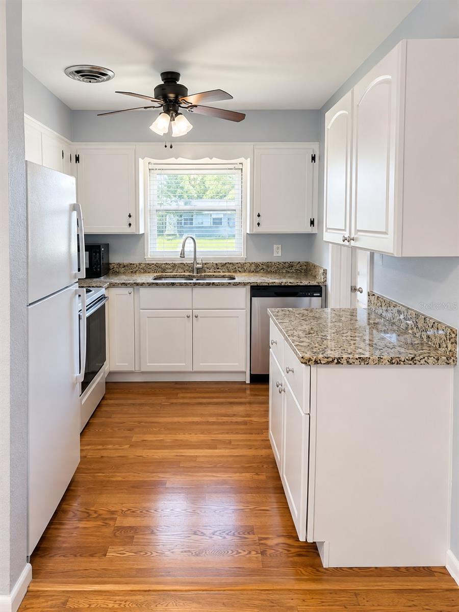 3509 ARCH ST — photo 7