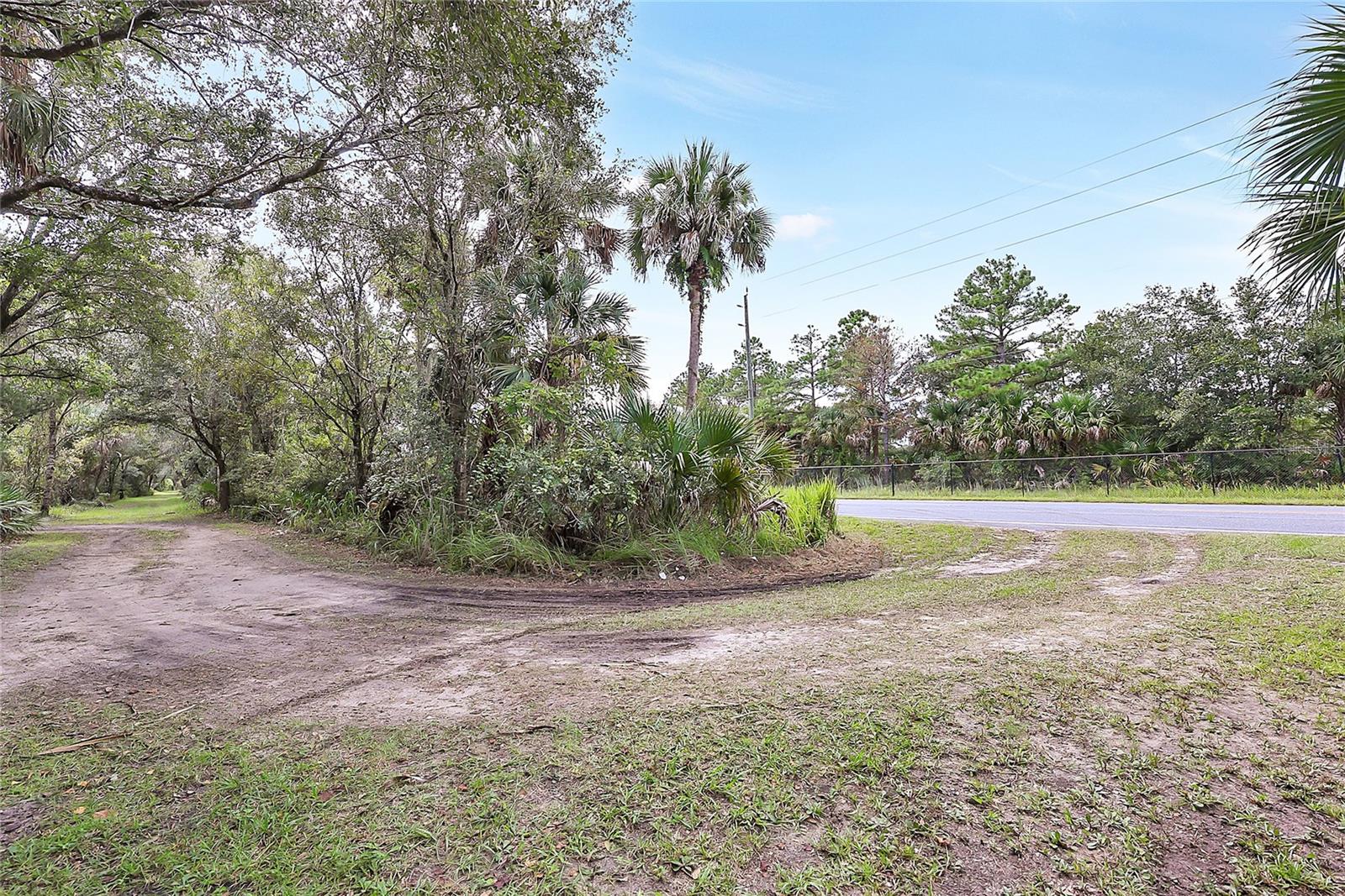 2415 WACCASSA ST — photo 10