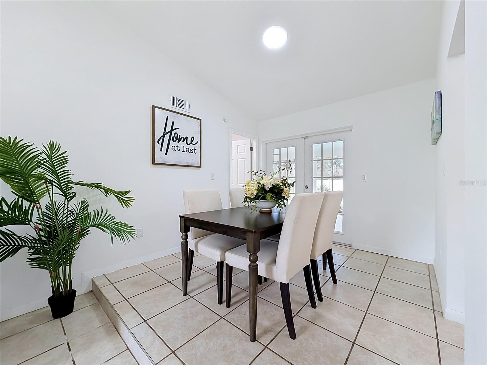 3354 TCU BLVD — photo 7