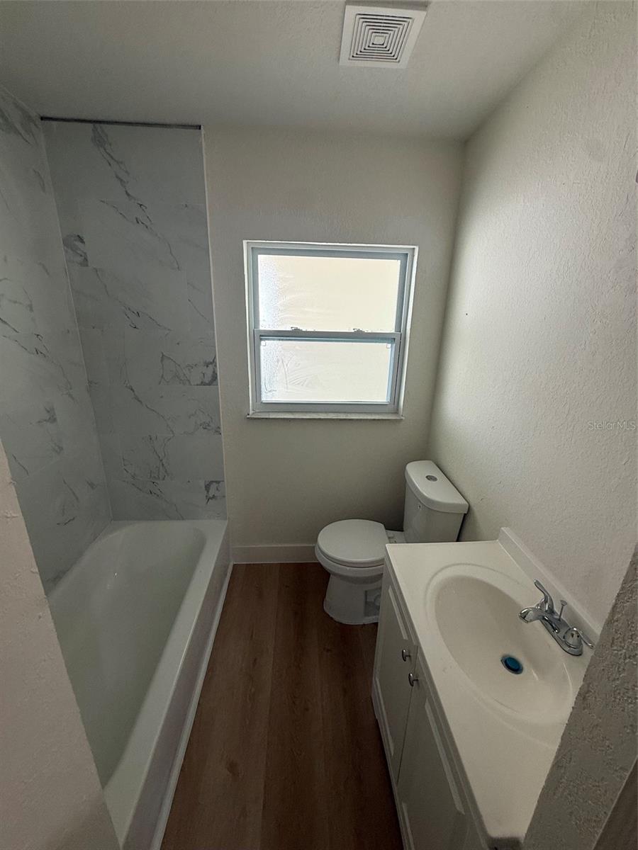 4522 CARTER ST — photo 6