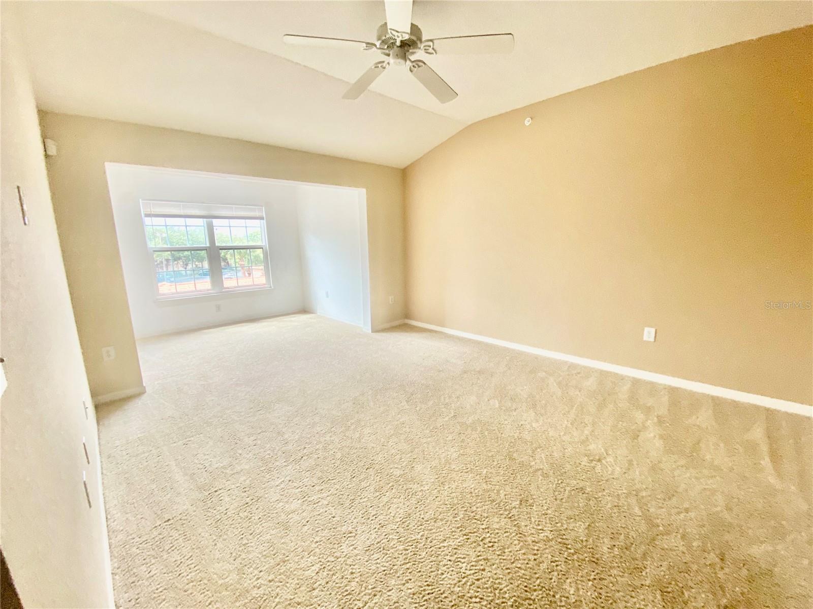 5479 VINELAND RD #9304 — photo 4