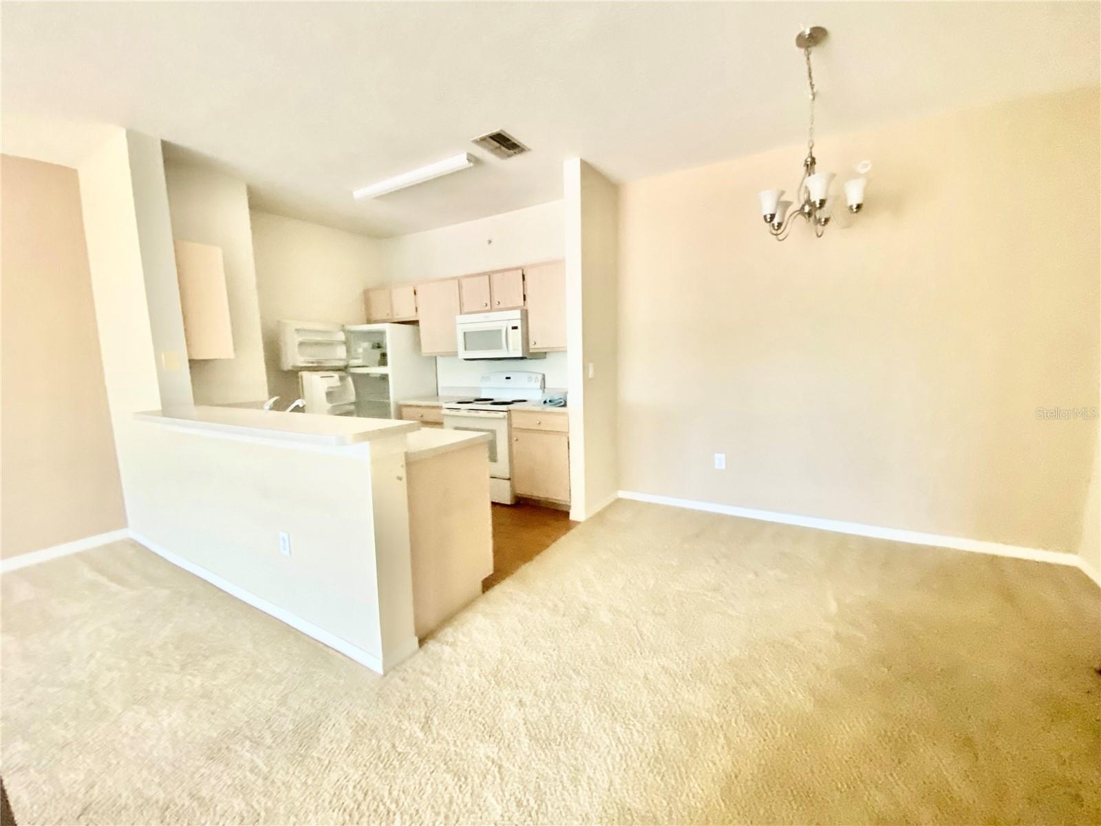 5479 VINELAND RD #9304 — photo 8
