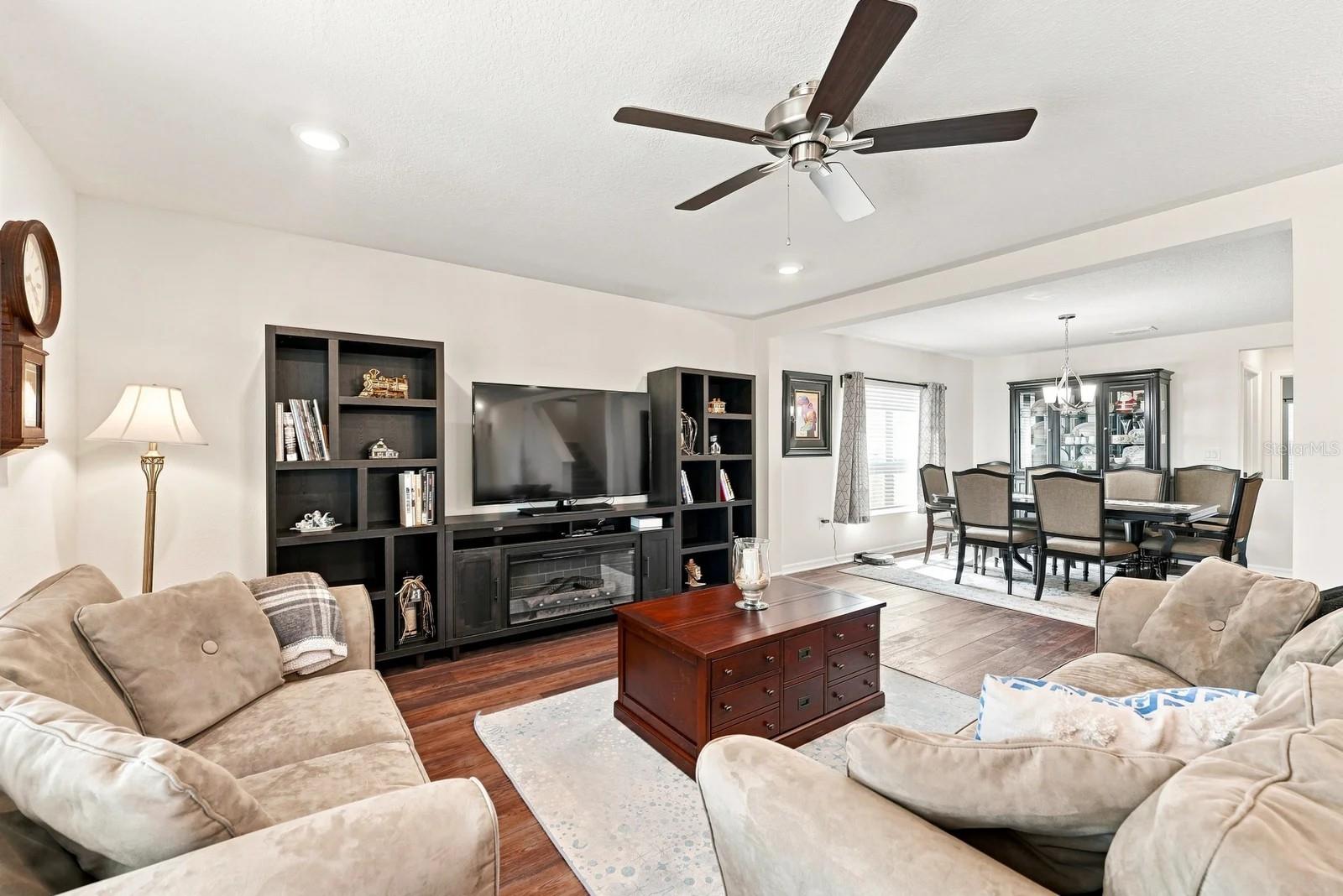 455 OVERPOOL AVE — photo 6