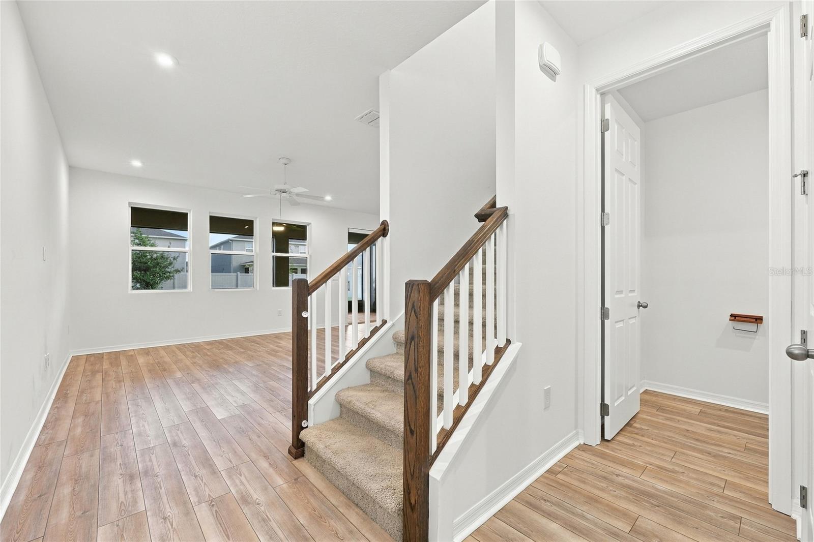 2960 ANGELONIA THORN WAY — photo 9