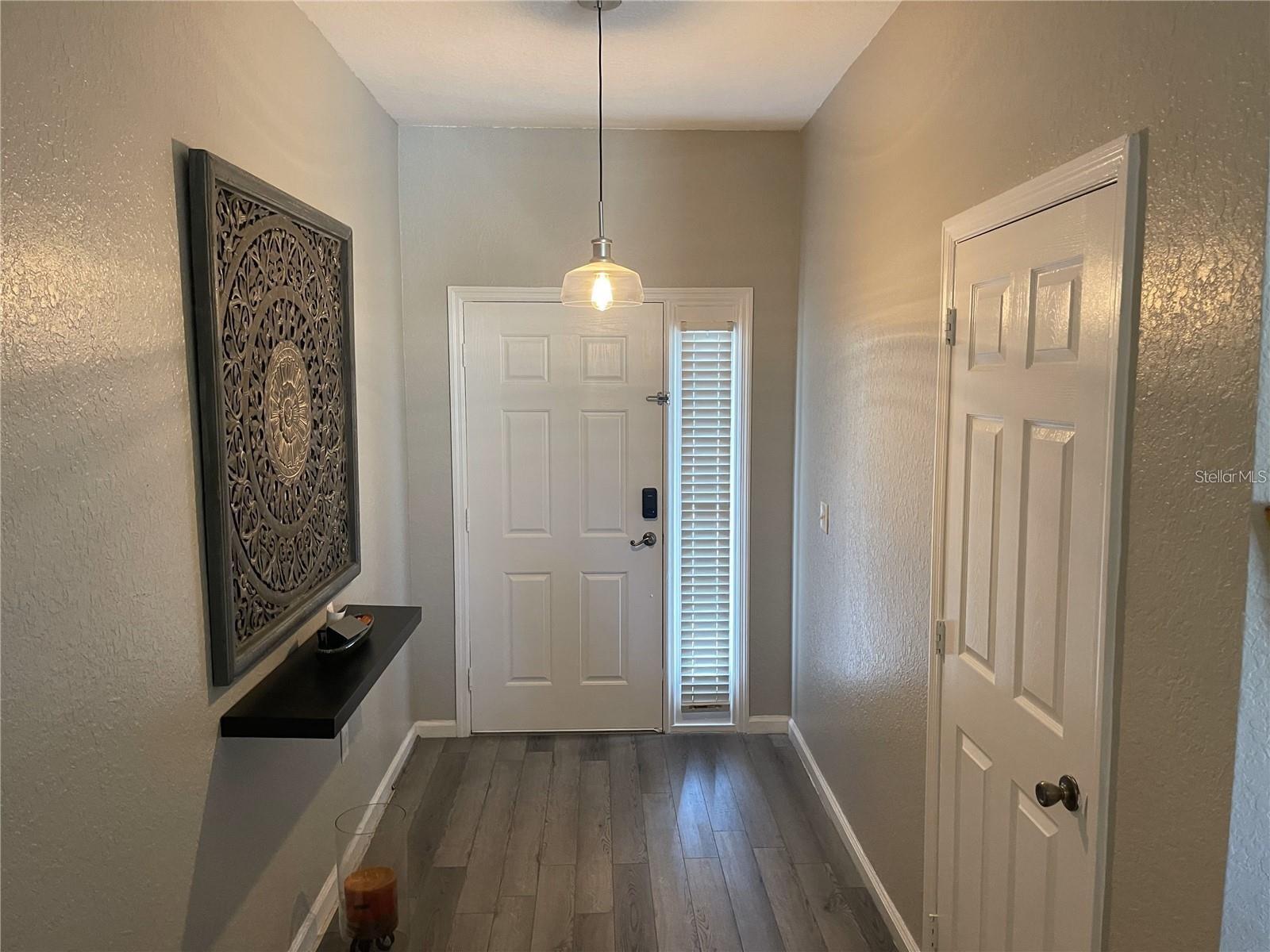 3016 ASHLAND LN S — photo 2