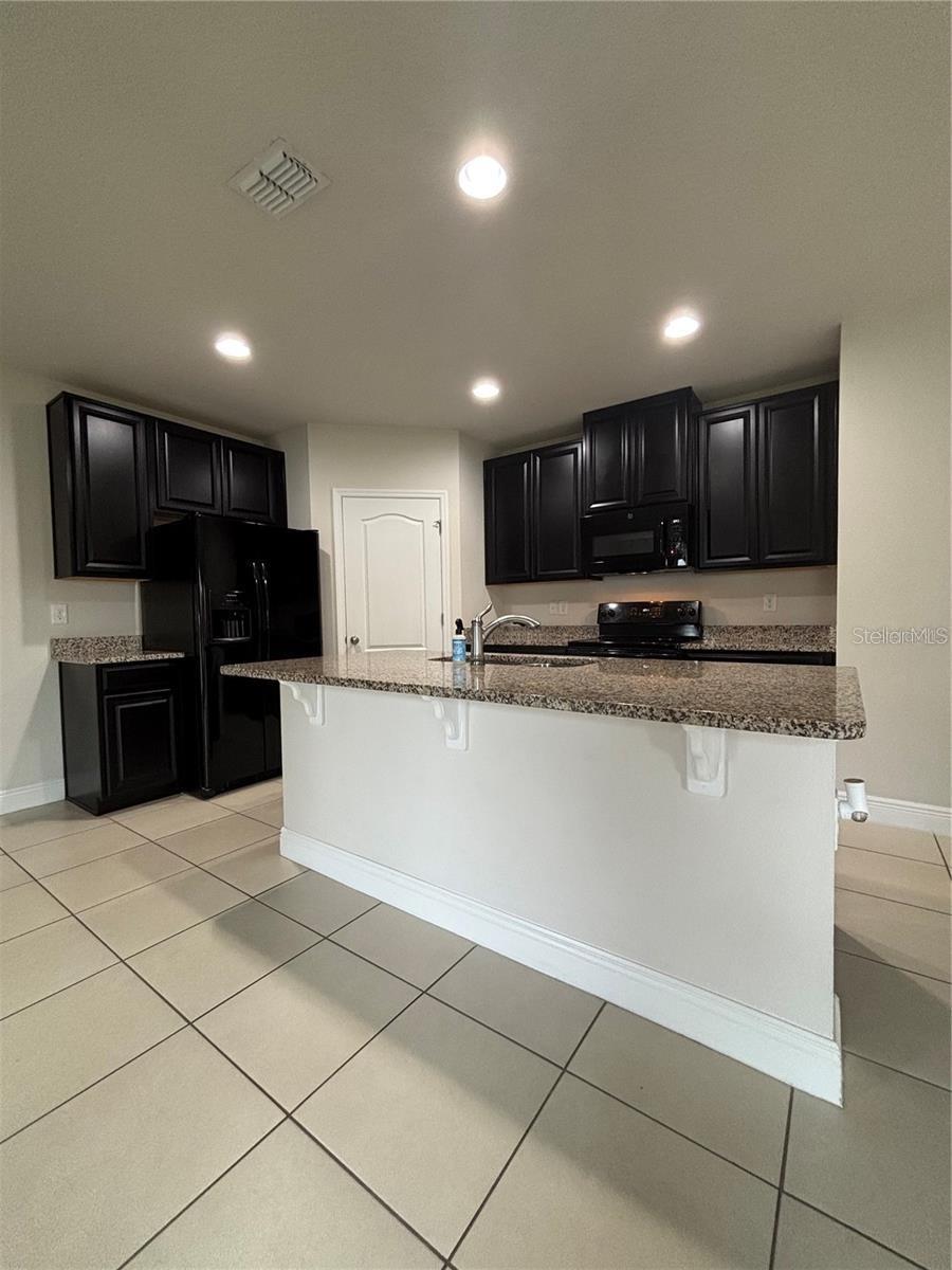 4420 SILVER CREEK ST — photo 7