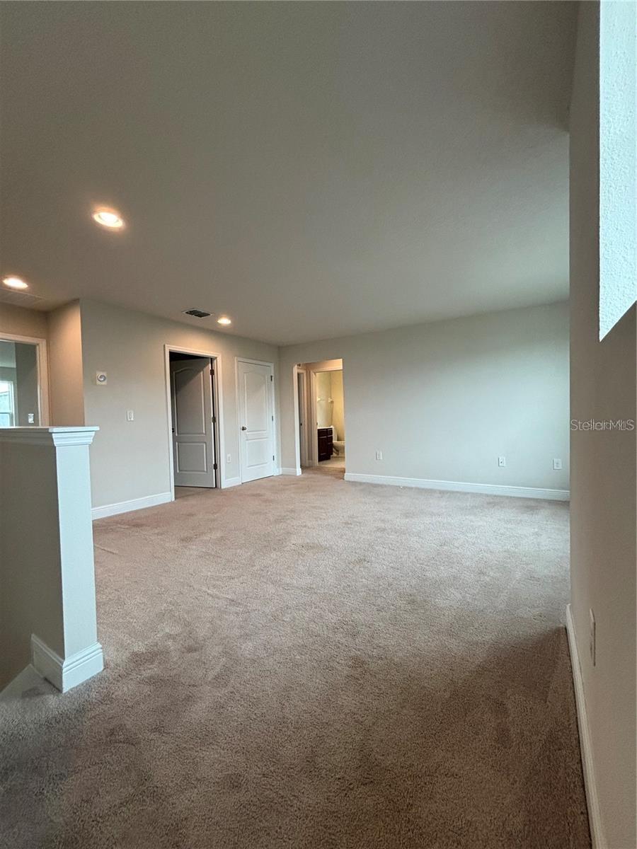 4420 SILVER CREEK ST — photo 10