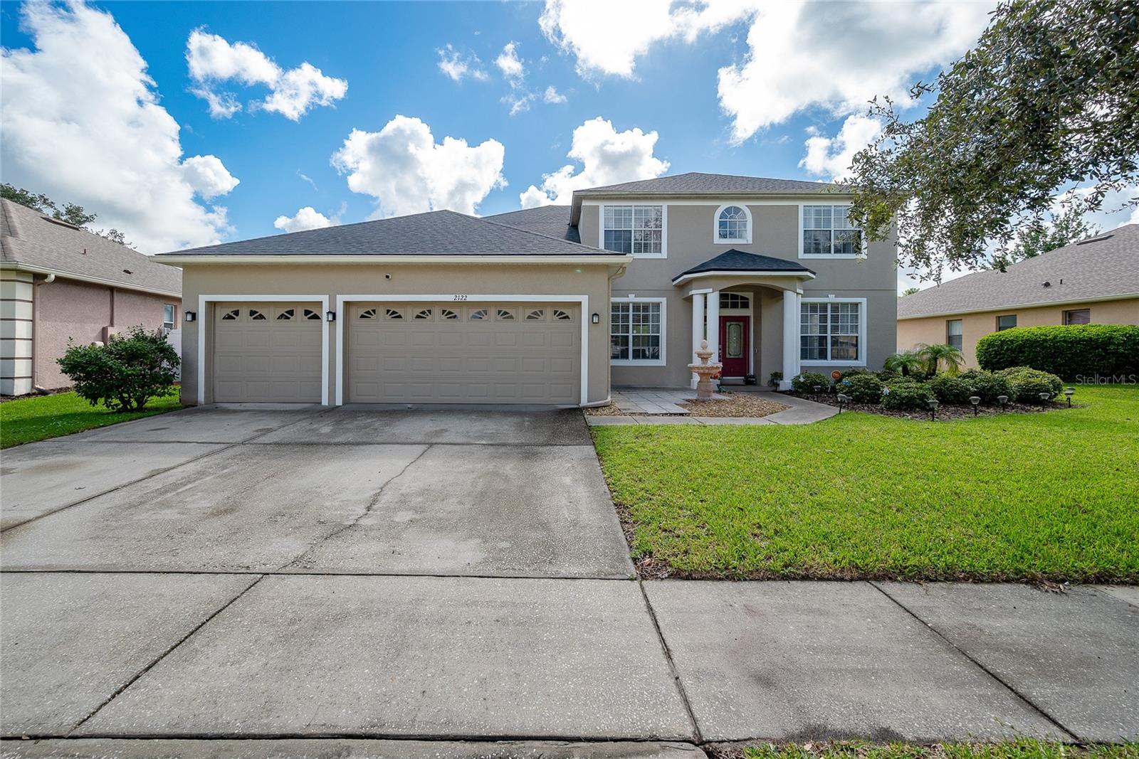 2122 CASCADES COVE DR