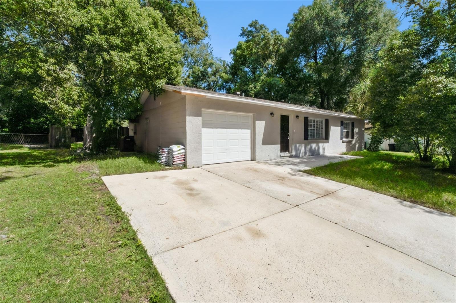 241 LOCH LOW DR — photo 2