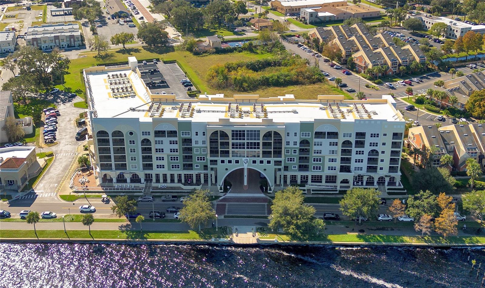 225 W SEMINOLE BLVD #413